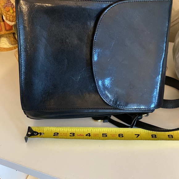 Vintage Brahmin hard leather crossbody purse with adjustable strap - Picture 15 of 16